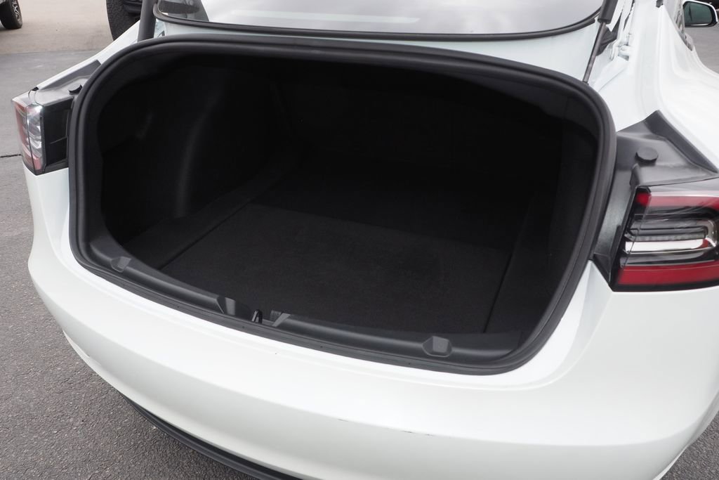 Used 2023 Tesla Model 3 Standard Range image 17