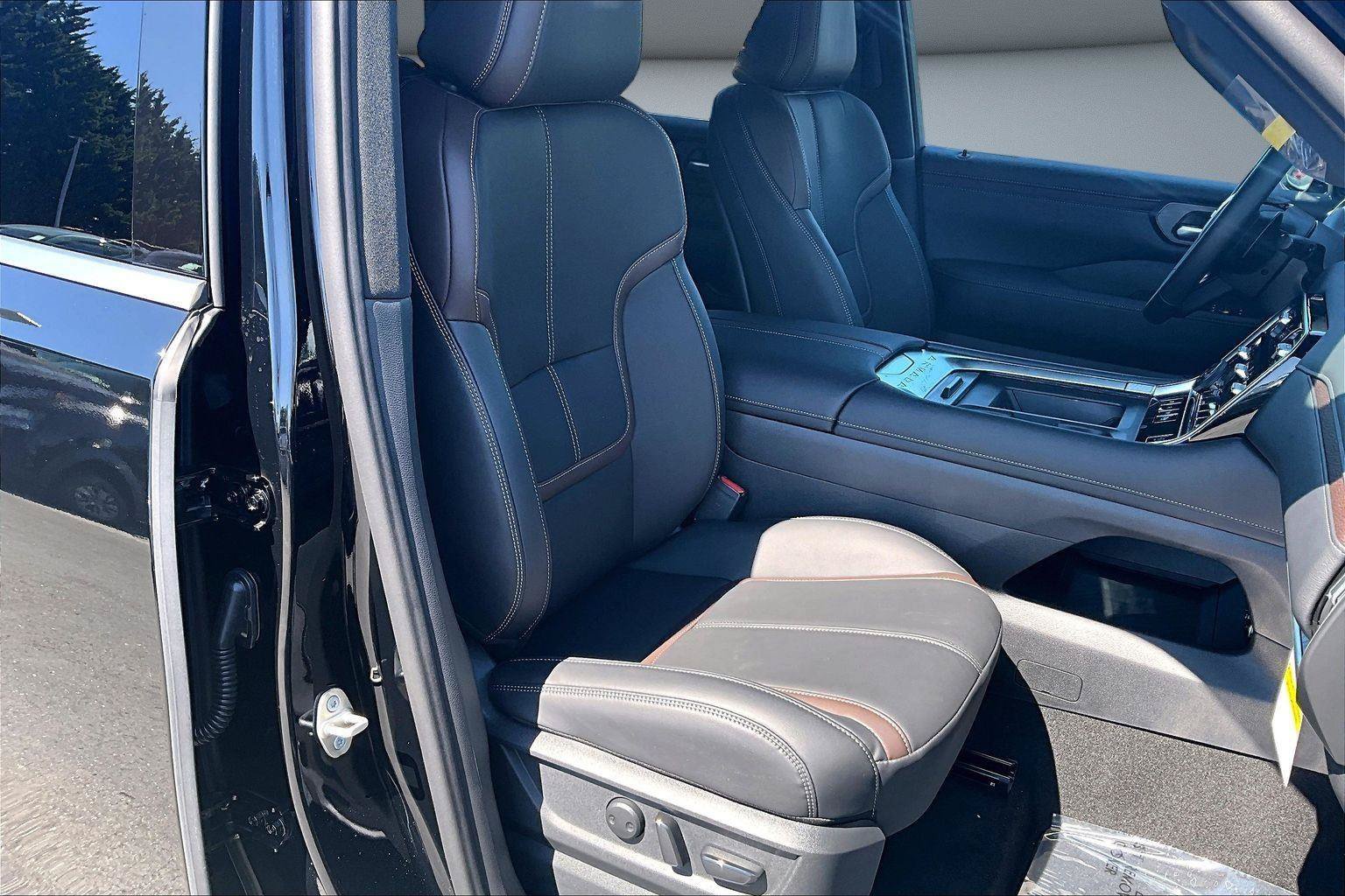 New 2026 Nissan Armada SL AWD/4WD image 12