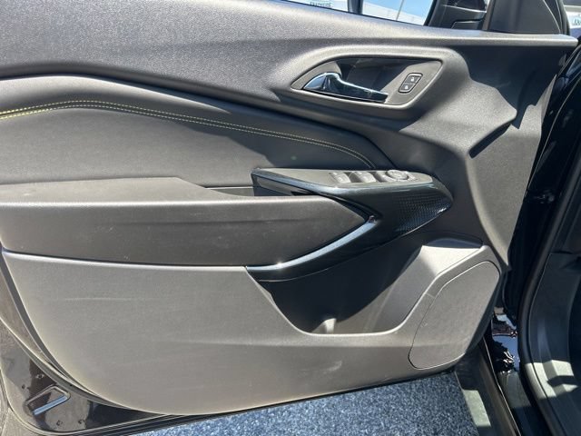 New 2026 Chevrolet Trax LT w/ Driver Confidence Package FWD image 11