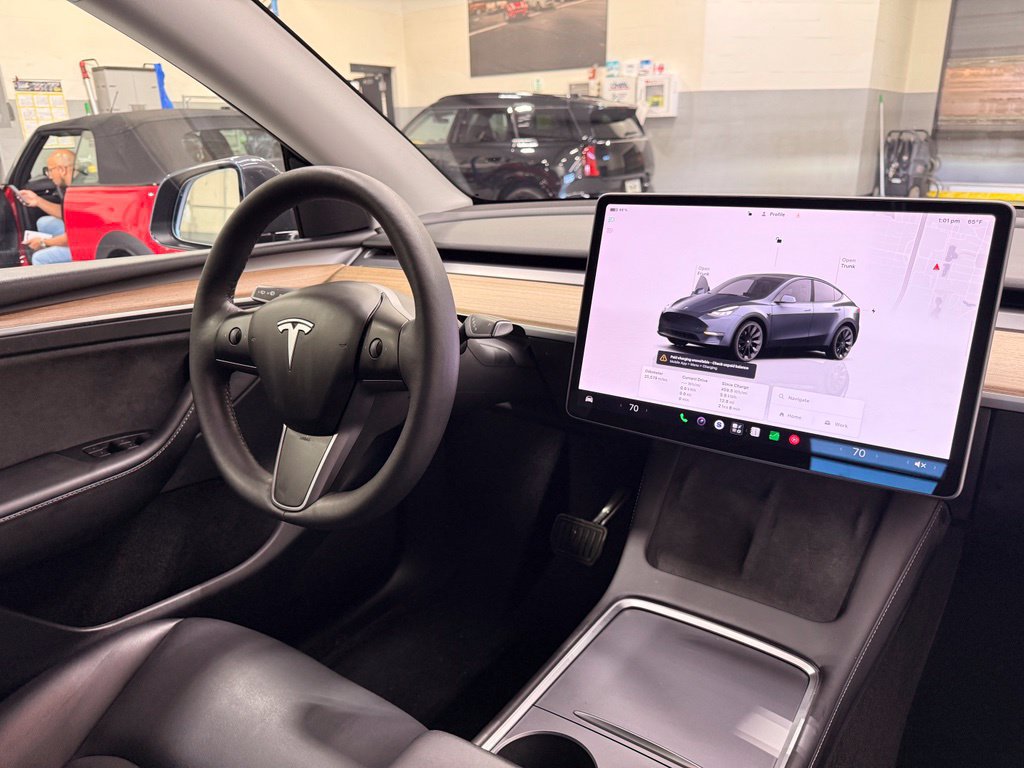 Used 2023 Tesla Model Y Long Range AWD/4WD image 28