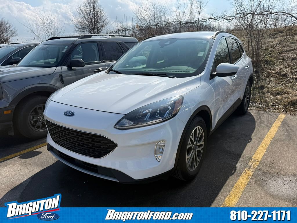Used 2020 Ford Escape SEL image 3