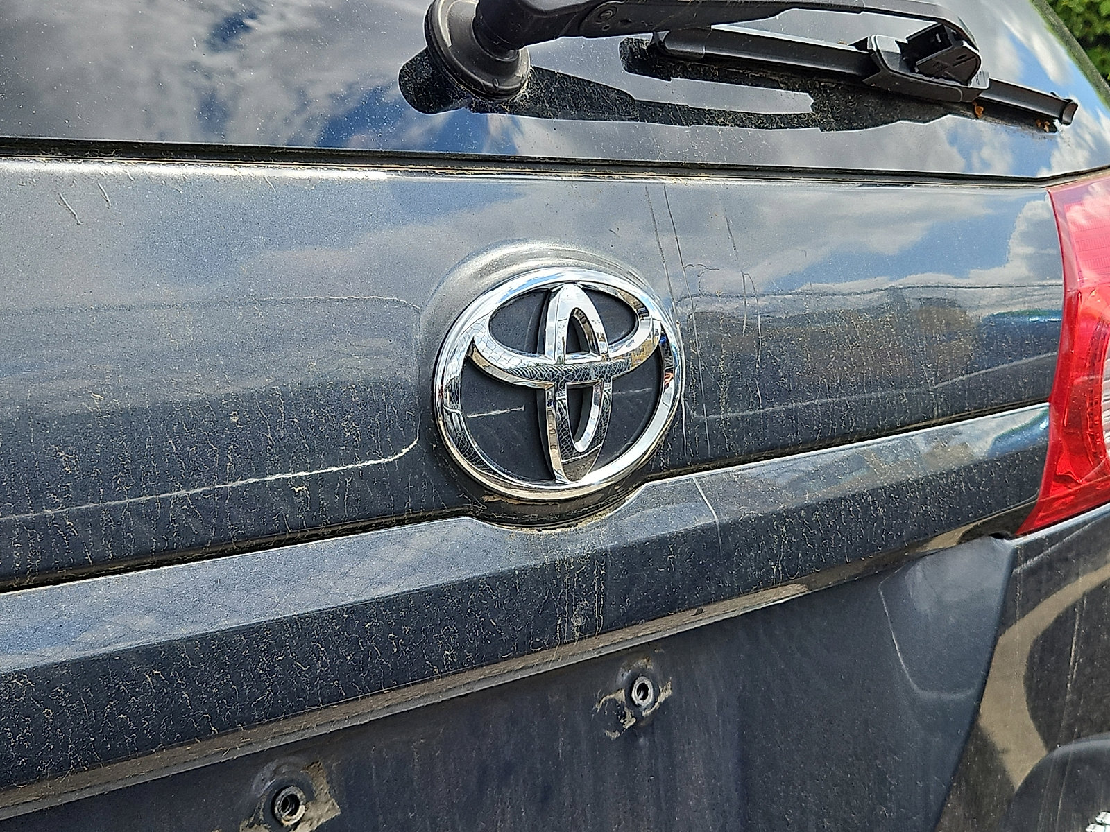 Used 2010 Toyota Sienna XLE FWD image 6