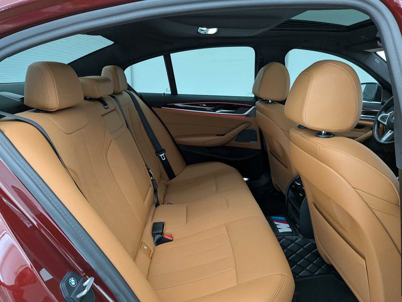 Used 2023 BMW 530e w/ M Sport Package image 21