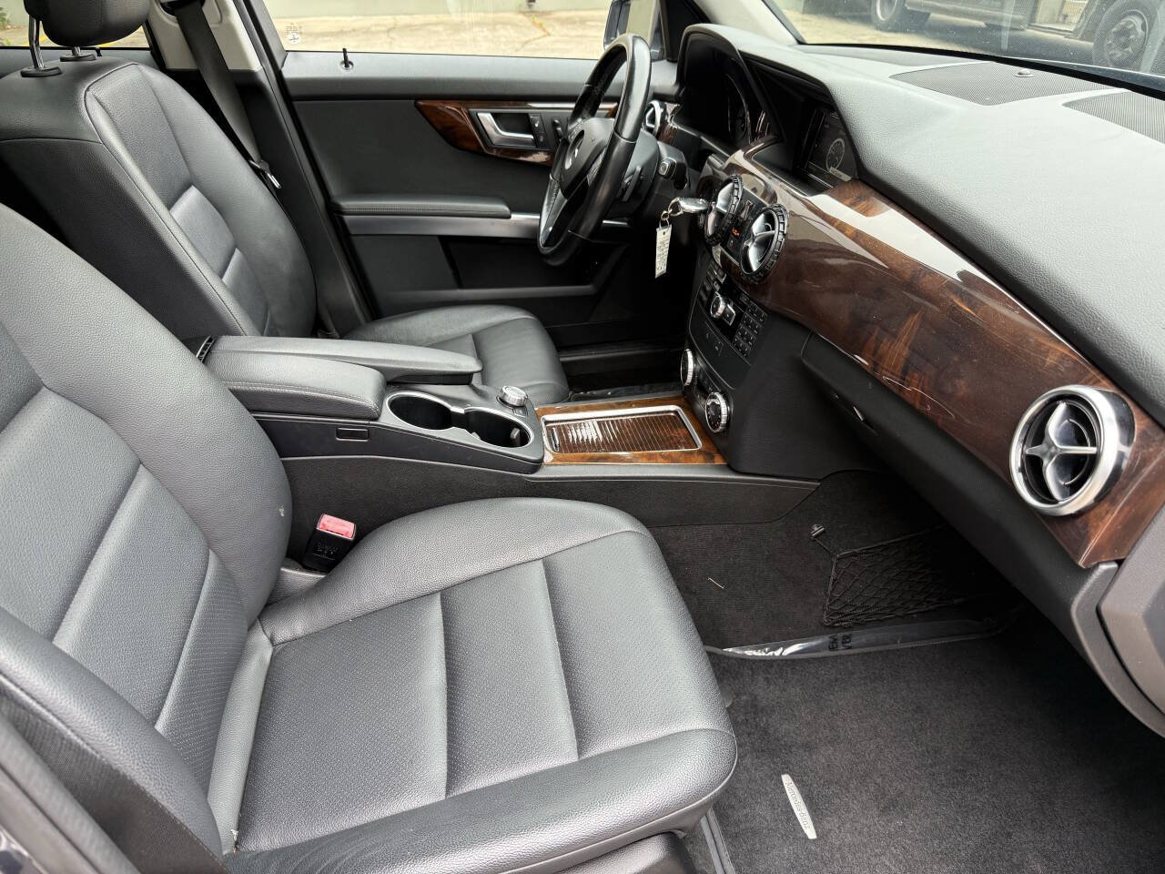 Used 2015 Mercedes-Benz GLK 350 4MATIC image 23