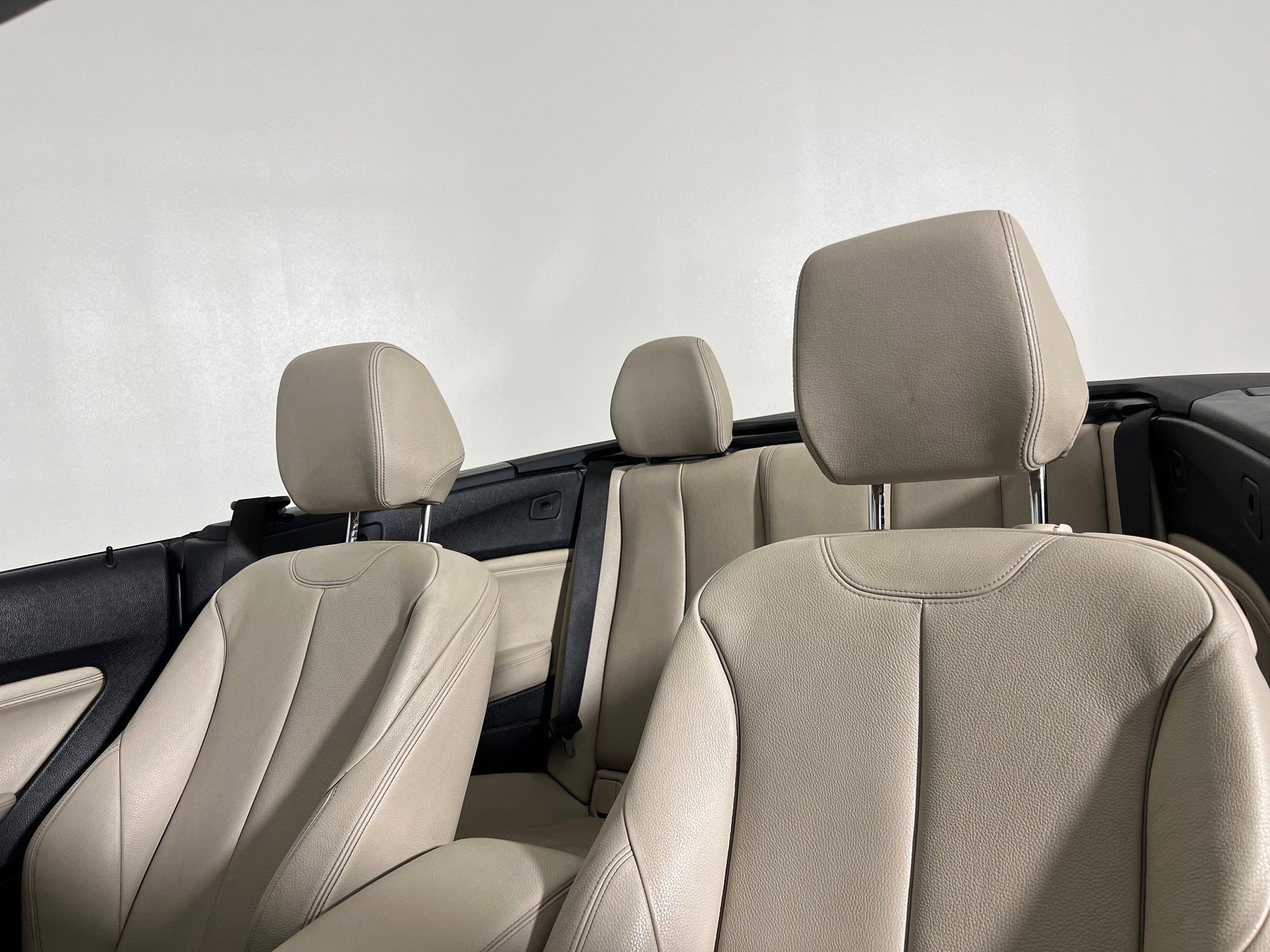 Used 2016 BMW M235i Convertible image 24