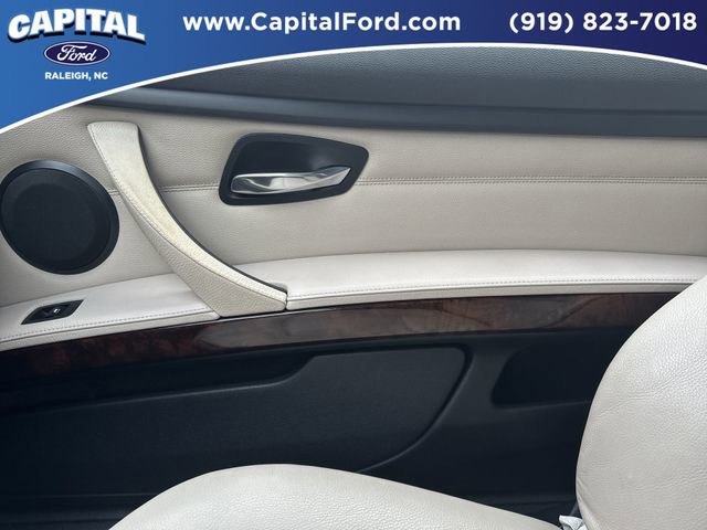 Used 2013 BMW 328i Convertible image 26