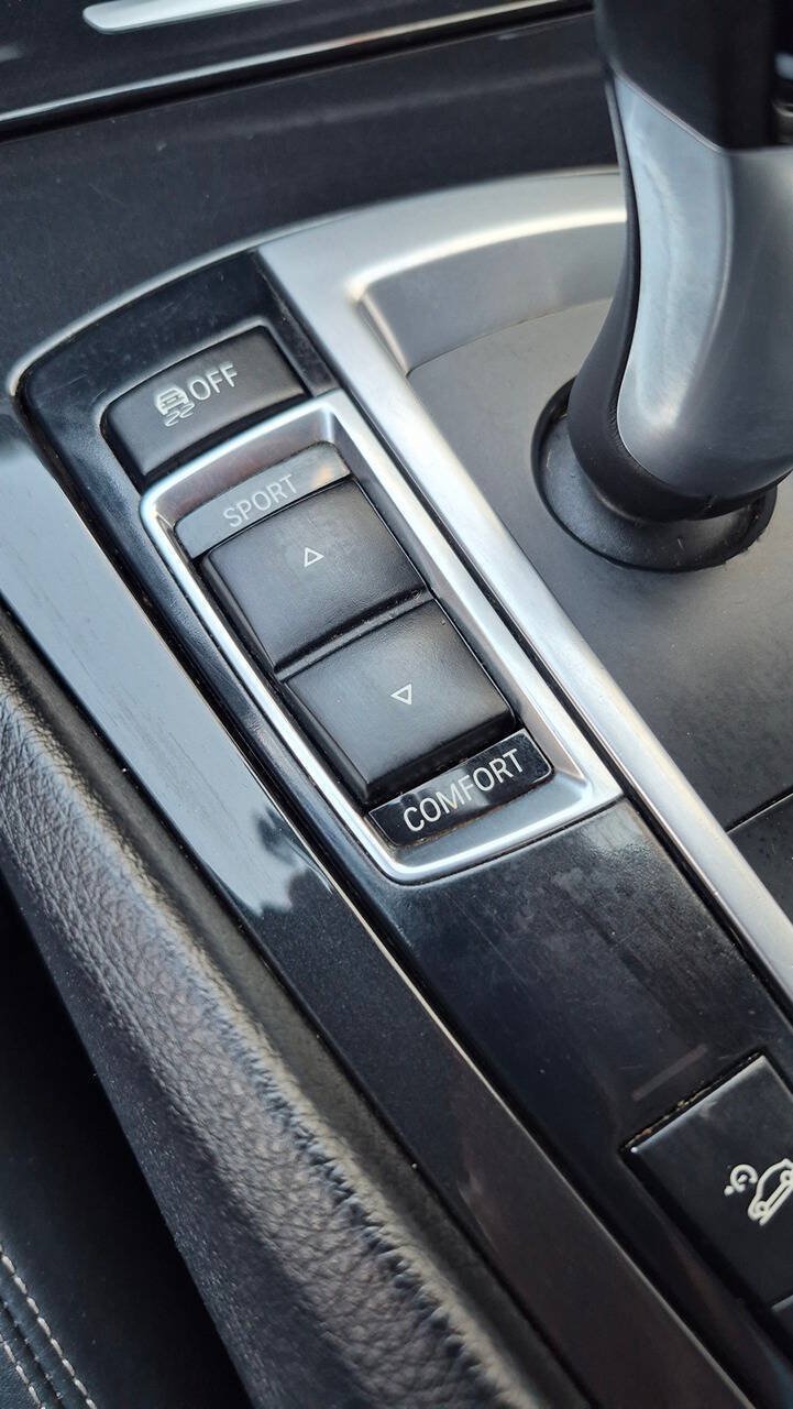 Used 2015 BMW 535i Gran Turismo xDrive AWD/4WD image 46
