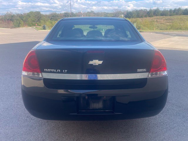 Used 2011 Chevrolet Impala LT FWD image 7