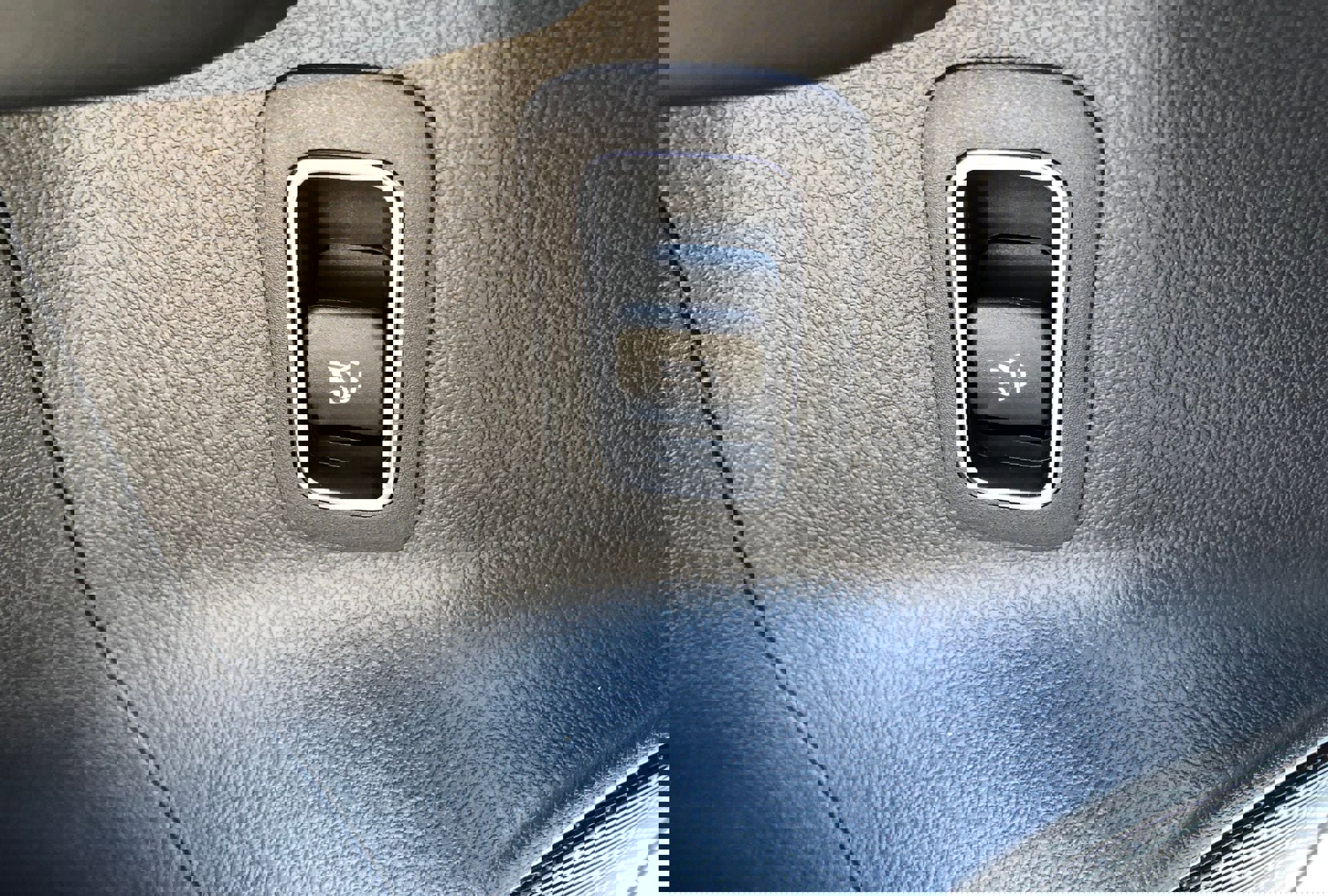 New 2022 Mercedes-Benz EQB 300 4MATIC image 14