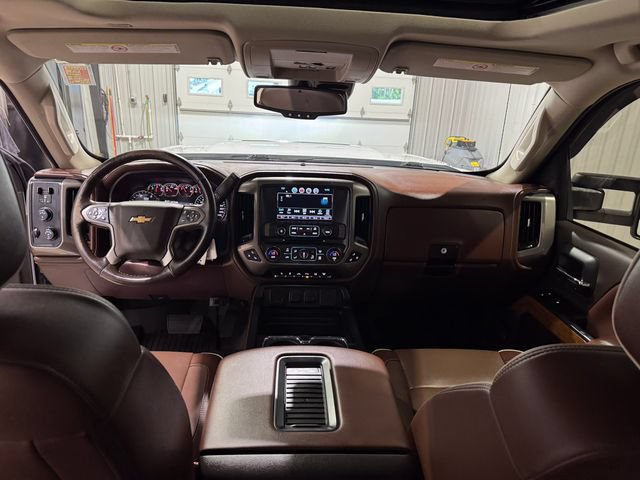 Used 2019 Chevrolet Silverado 3500 High Country w/ Duramax Plus Package AWD/4WD image 17