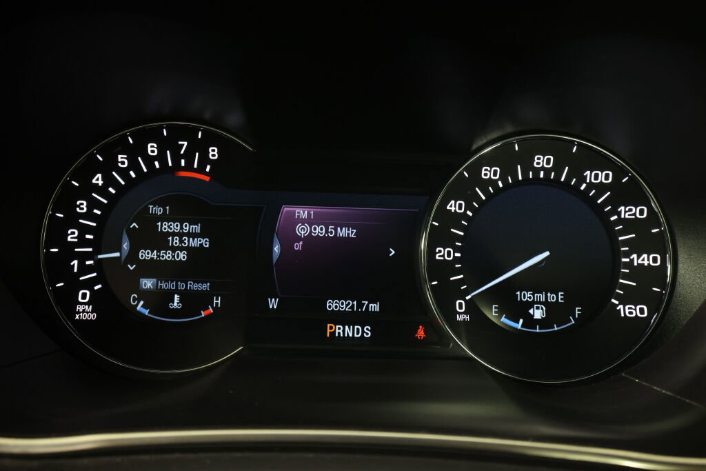 Used 2016 Lincoln MKX Reserve w/ Climate Package image 30