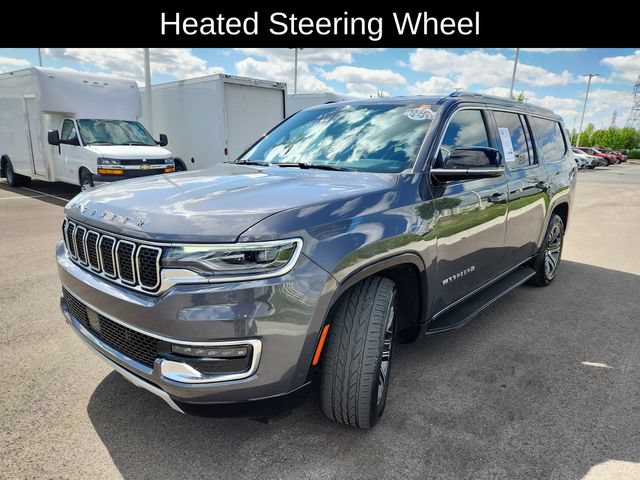 Used 2023 Jeep Wagoneer L Series II AWD/4WD image 3