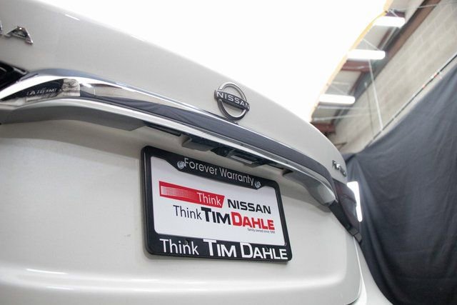 Used 2023 Nissan Maxima Platinum image 13