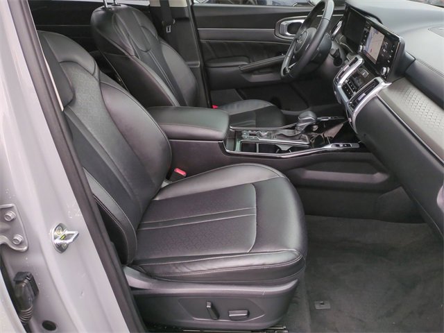 Used 2023 Kia Sorento SX image 29