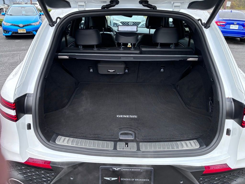 Used 2025 Genesis GV70 3.5T Sport w/ Sport Advanced Package AWD/4WD image 12