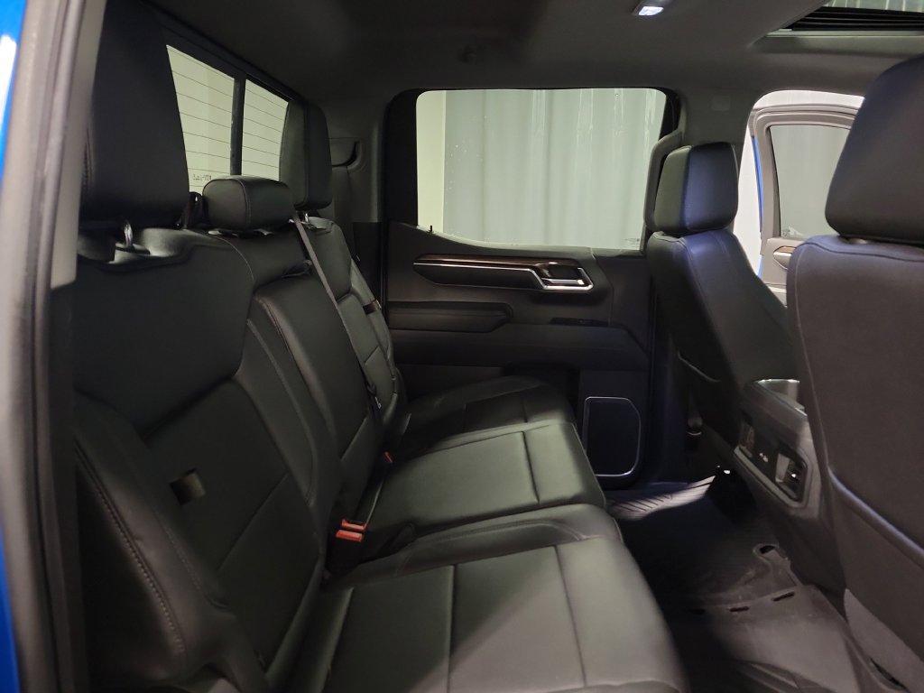 Used 2022 Chevrolet Silverado 1500 LT Trail Boss w/ LT Trail Boss Premium Package AWD/4WD image 36