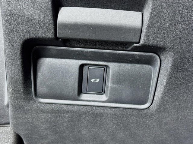 Used 2026 Land Rover Range Rover Evoque S image 10