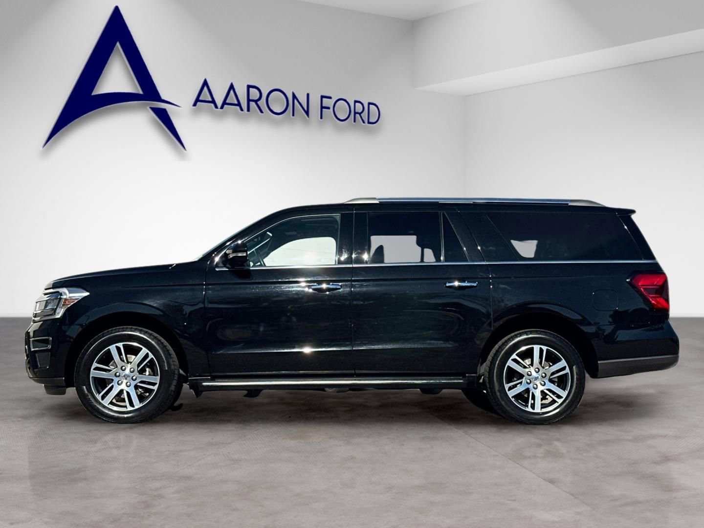 Used 2024 Ford Expedition Max Limited image 3