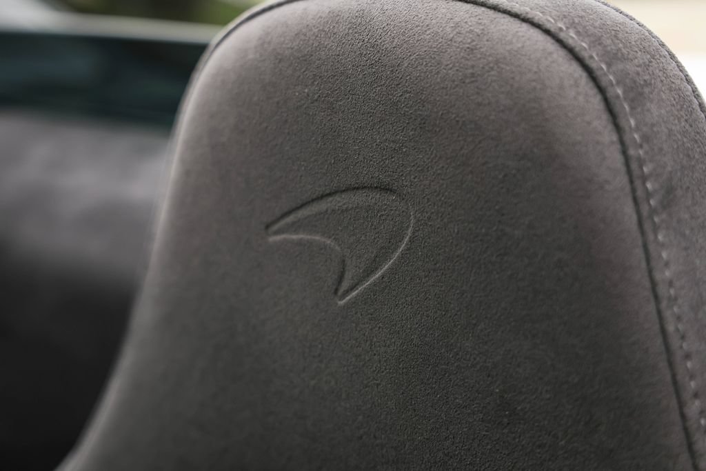 Used 2020 McLaren 720S Performance RWD image 19