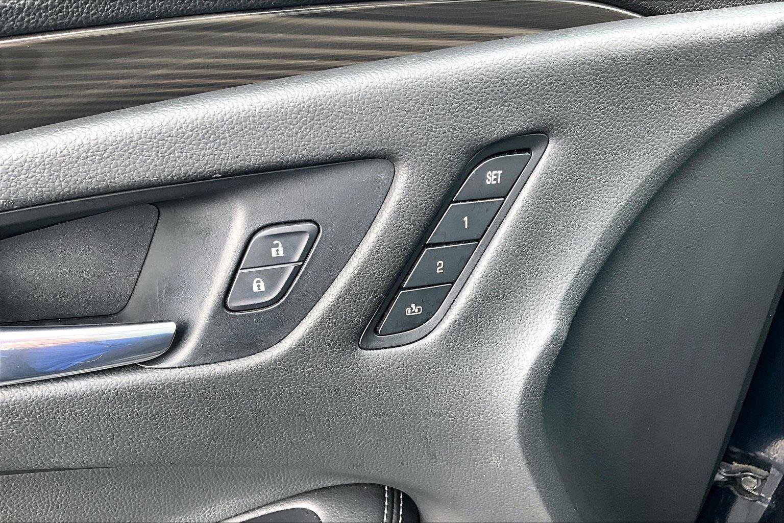 Used 2020 Buick Envision Premium w/ LPO, Cargo Package image 37