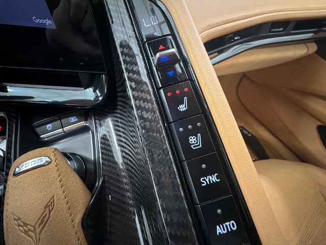 Used 2025 Chevrolet Corvette E-Ray w/ Stealth Interior Trim Package AWD/4WD image 32