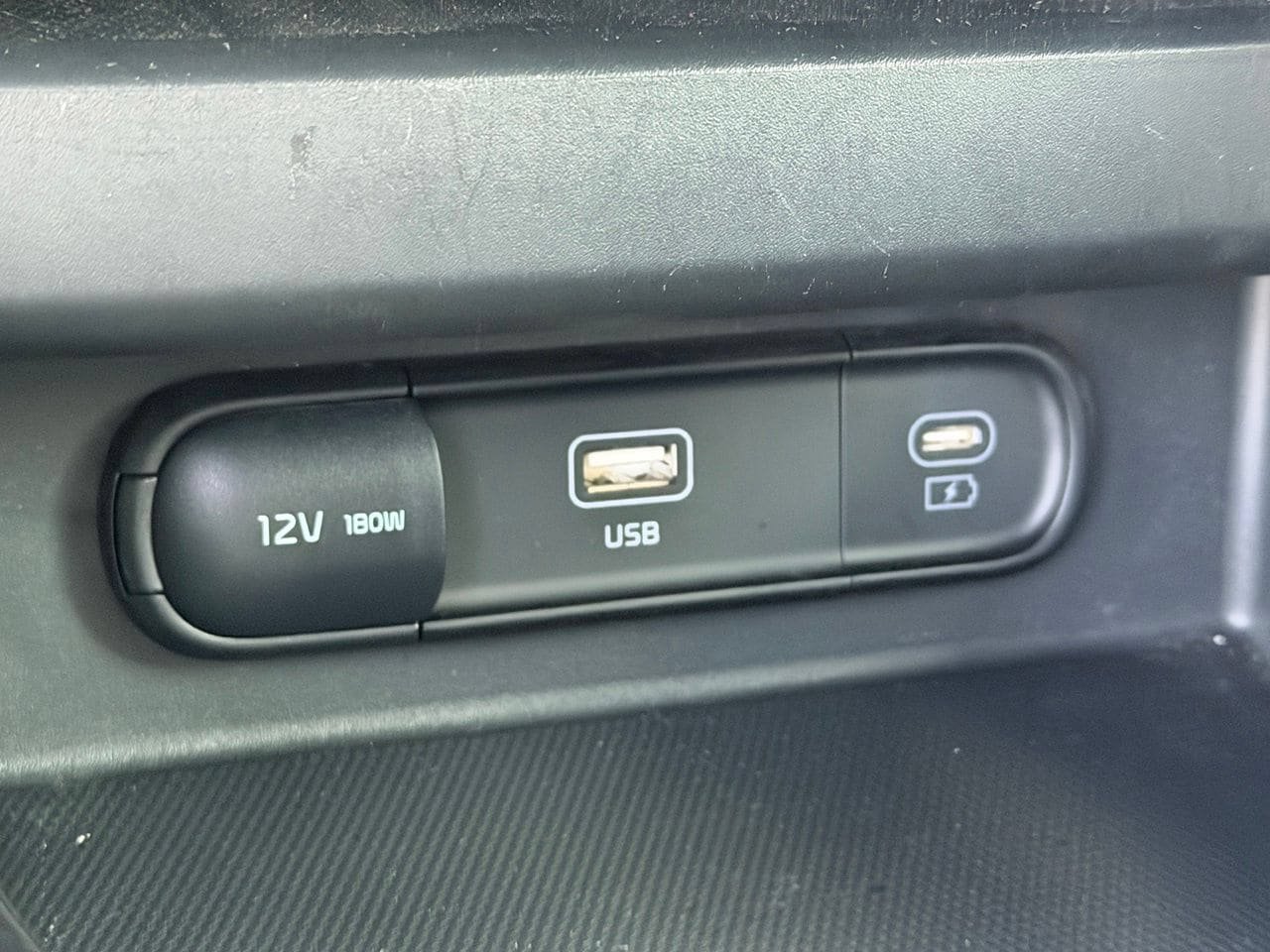 Used 2025 Kia Seltos S FWD image 21