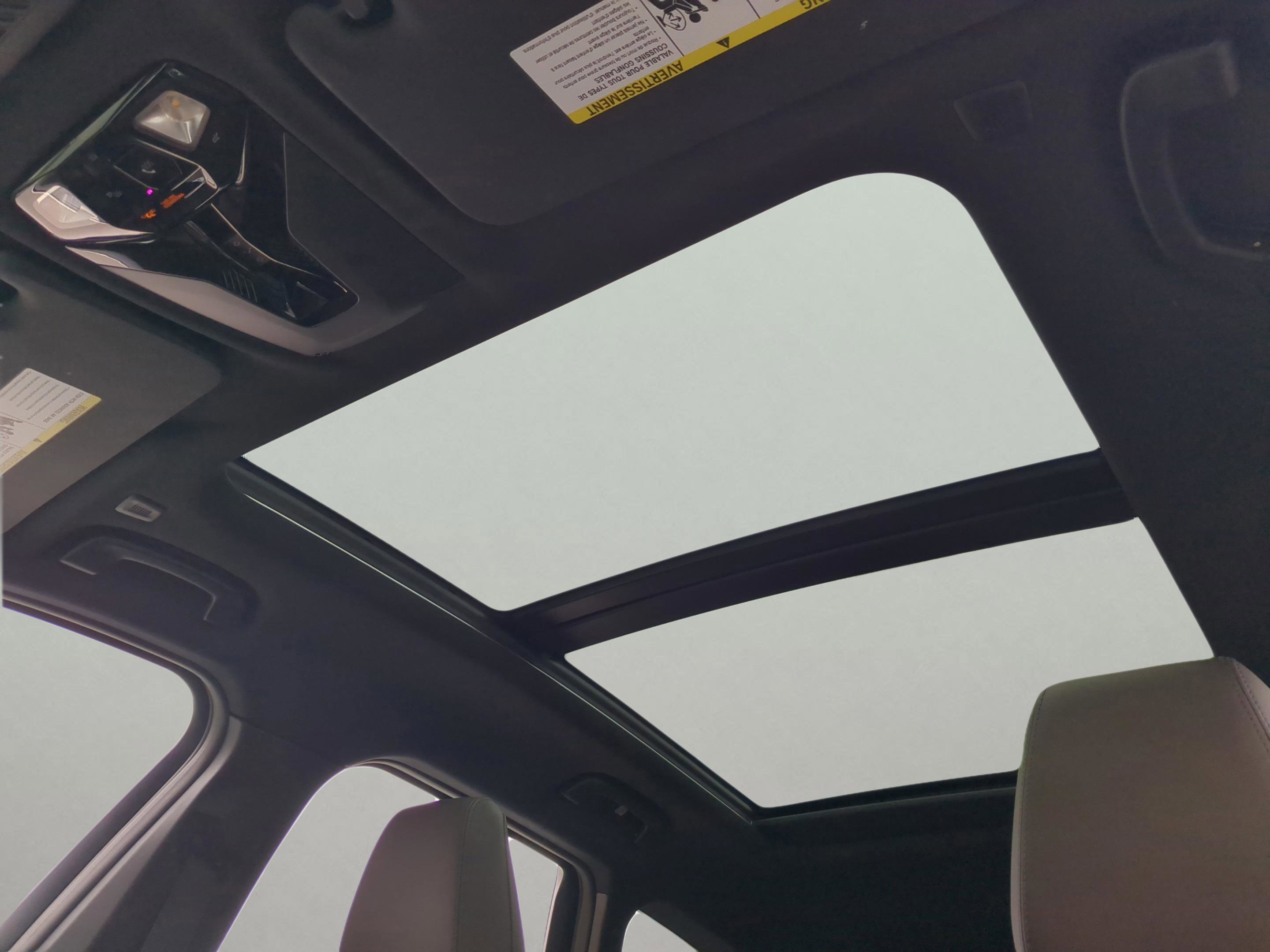 Used 2025 BMW X1 xDrive28i AWD/4WD image 11