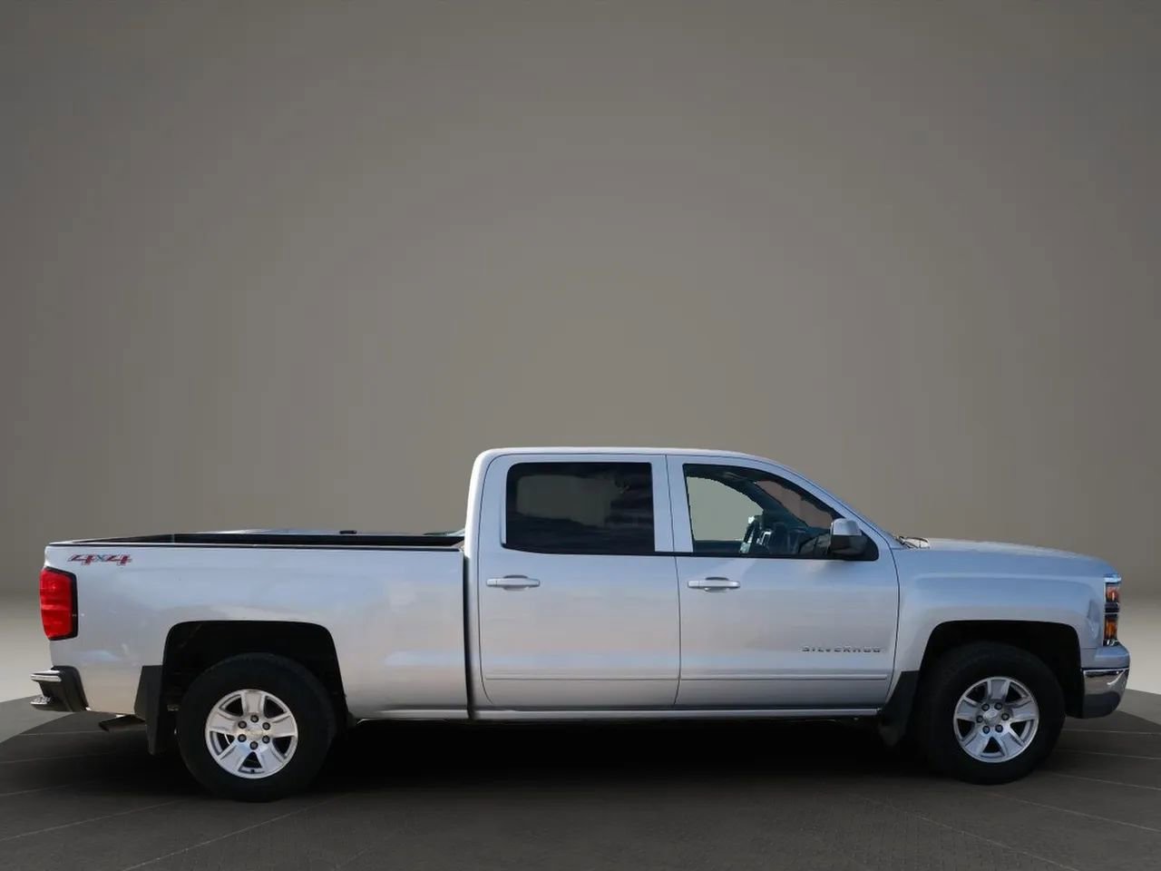 Used 2015 Chevrolet Silverado 1500 LT w/ Trailering Package image 6