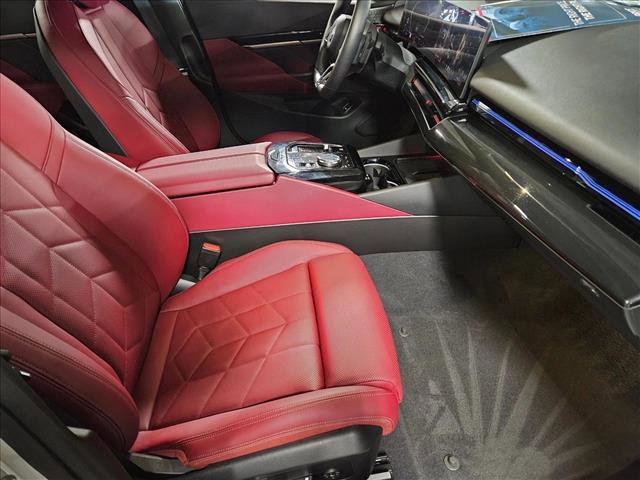 Used 2024 BMW 530i 530i w/ M Sport Package image 22