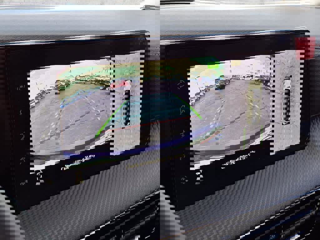 New 2025 Nissan Kicks SR image 39