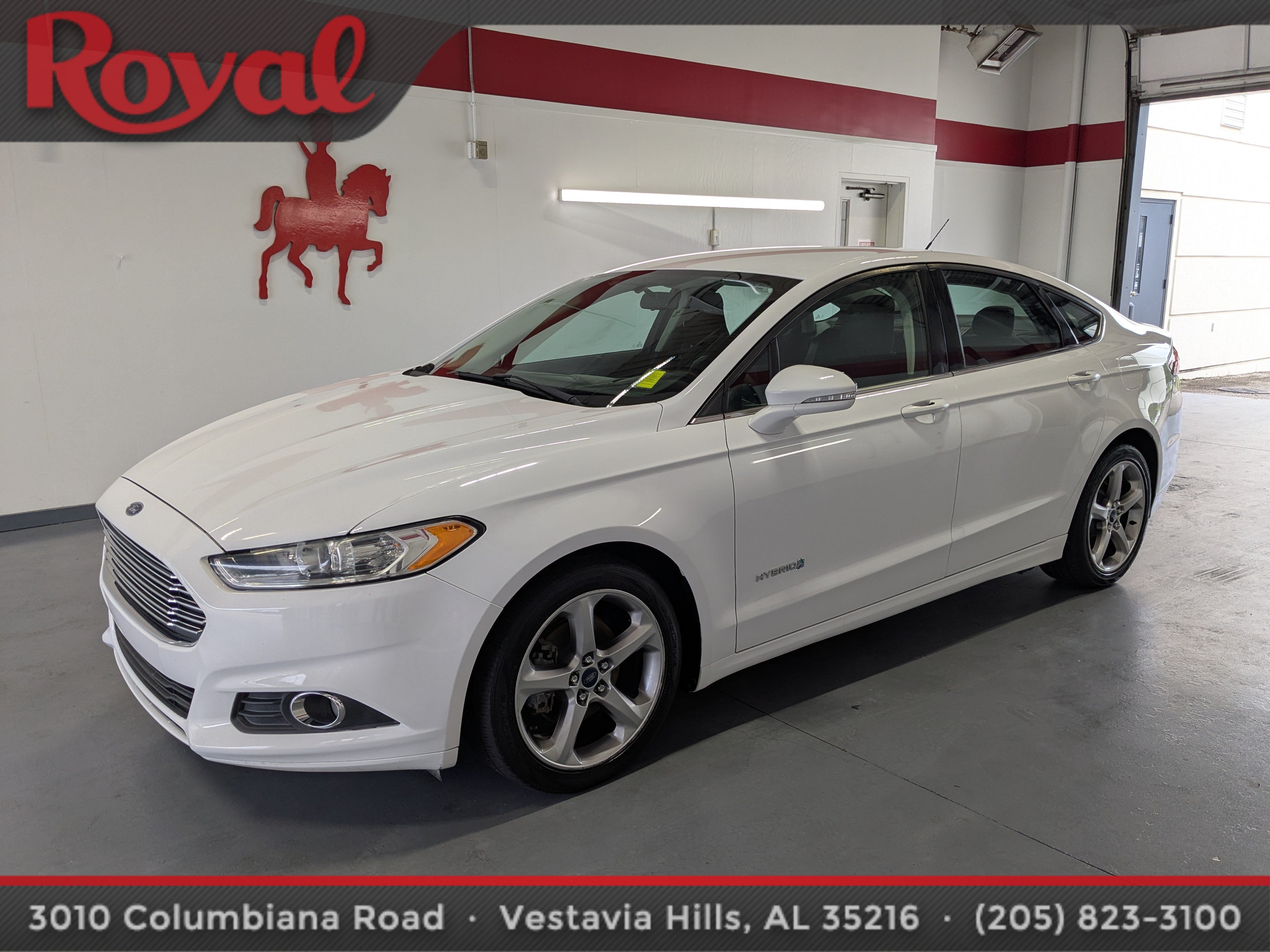 Used 2013 Ford Fusion SE FWD image 1