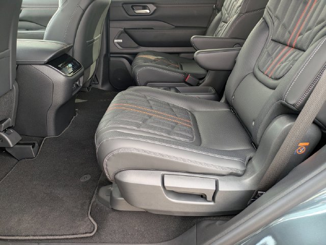 New 2026 Nissan Armada PRO-4X w/ Captain's Chari Seat Package AWD/4WD image 29