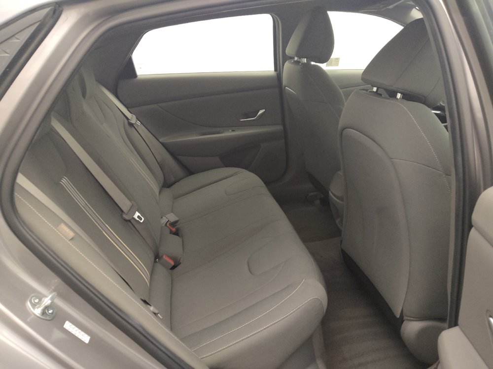 Used 2024 Hyundai Elantra Blue FWD image 19