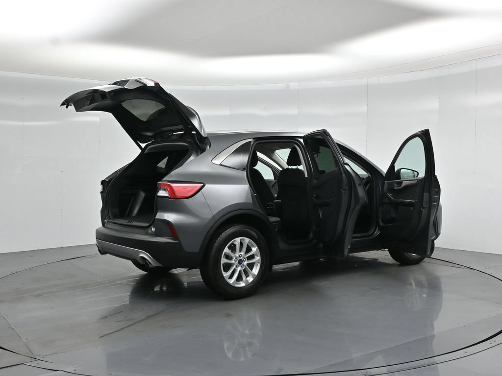 Used 2022 Ford Escape SE w/ Convenience Package FWD image 5