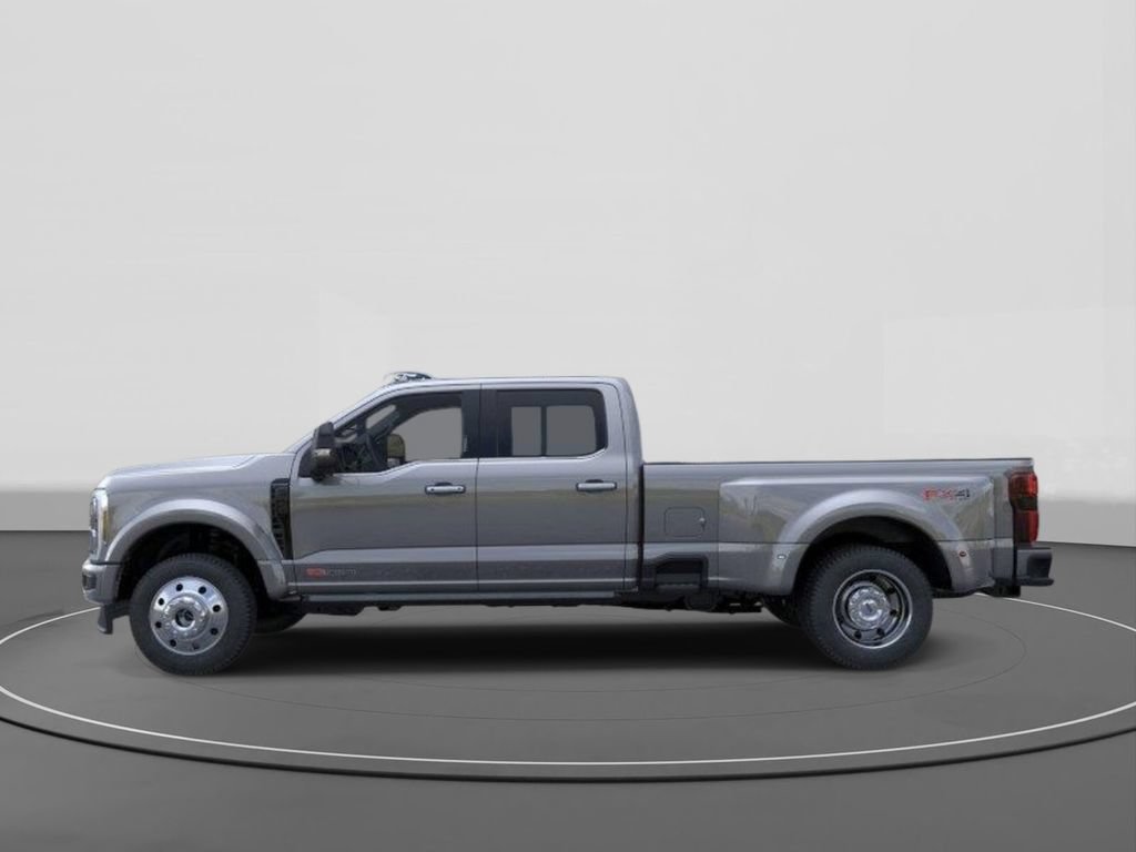 New 2026 Ford F450 Platinum w/ FX4 Off-Road Package AWD/4WD image 3