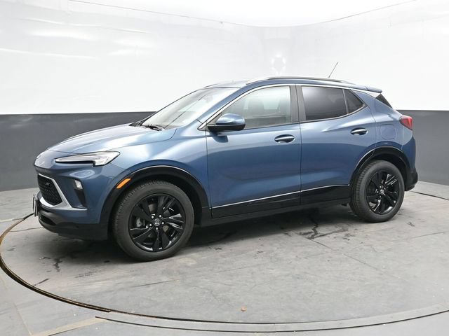 Used 2024 Buick Encore GX Sport Touring FWD image 3