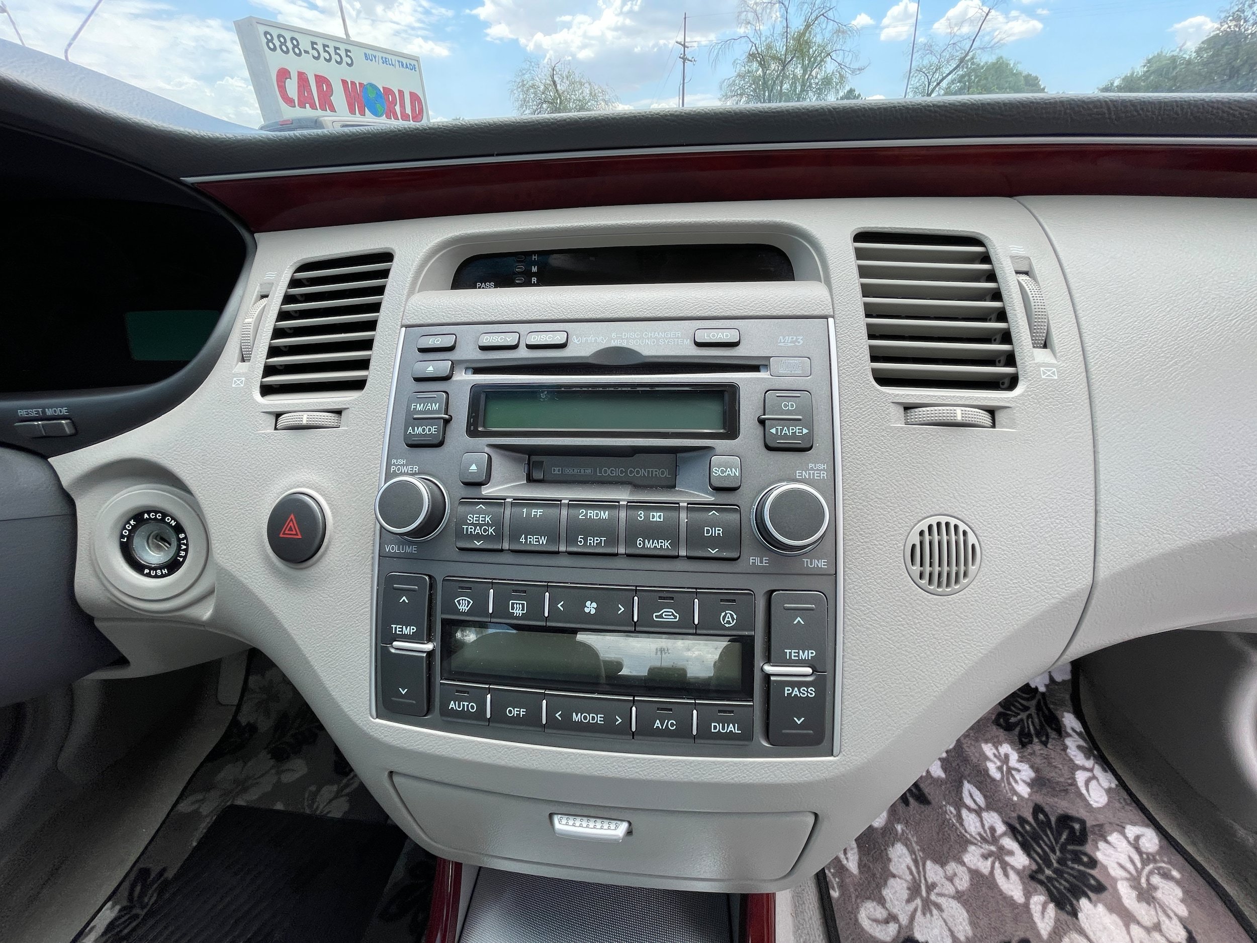 Used 2006 Hyundai Azera Limited FWD image 17