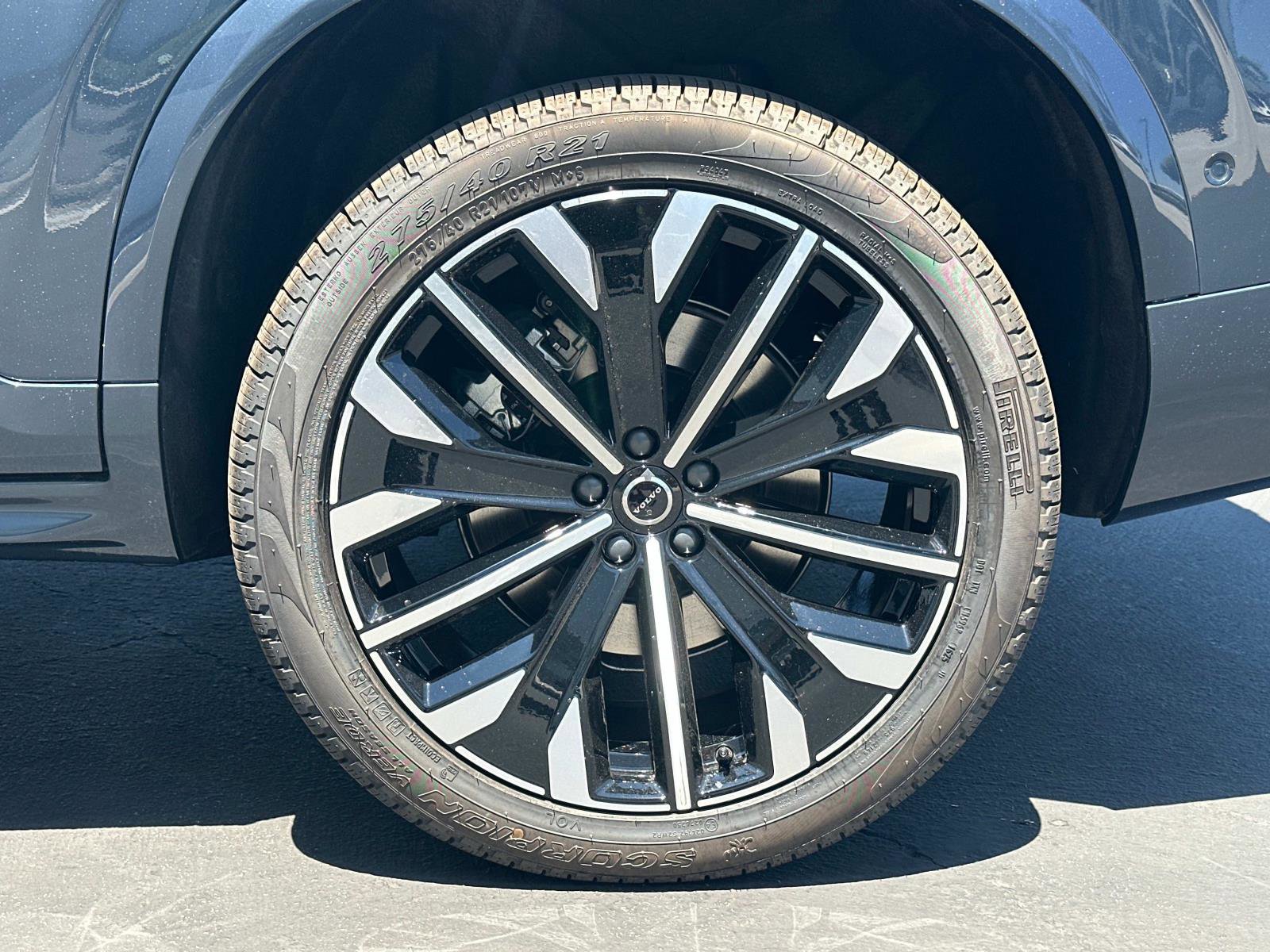 New 2026 Volvo XC90 T8 Plus image 24