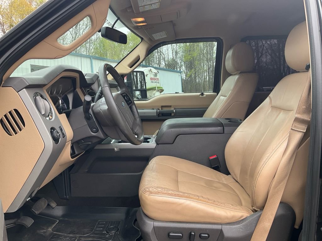 Used 2014 Ford F250 Lariat image 16