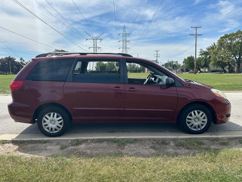 Used 2008 Toyota Sienna LE FWD image 6