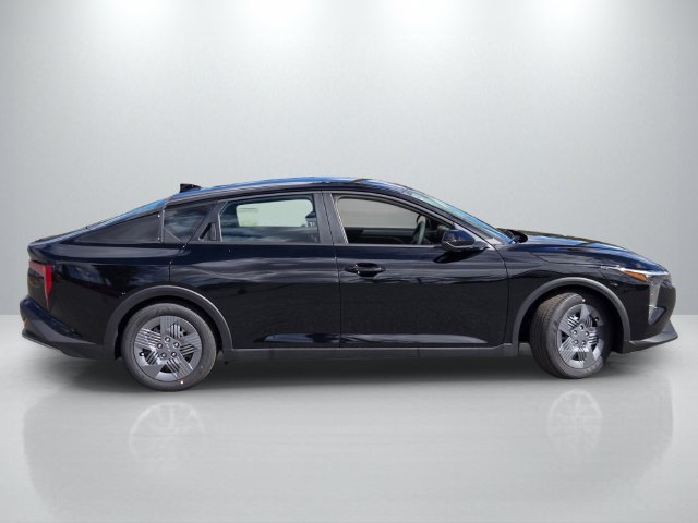 New 2027 Kia K4 FWD image 3