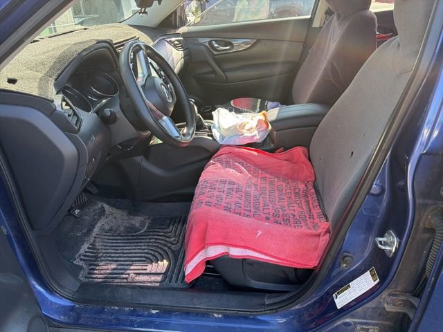 Used 2019 Nissan Rogue S w/ Special Edition Package FWD image 11