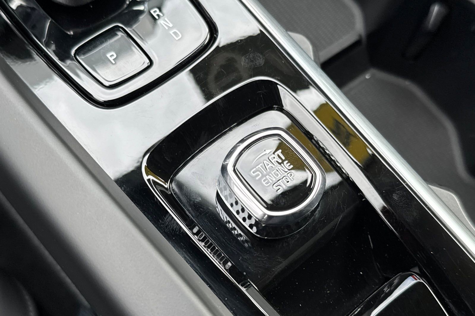 Certified 2026 Volvo XC60 B5 Plus w/ Climate Package PRO image 24