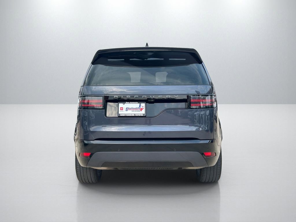 Used 2024 Land Rover Discovery Dynamic SE AWD/4WD image 6
