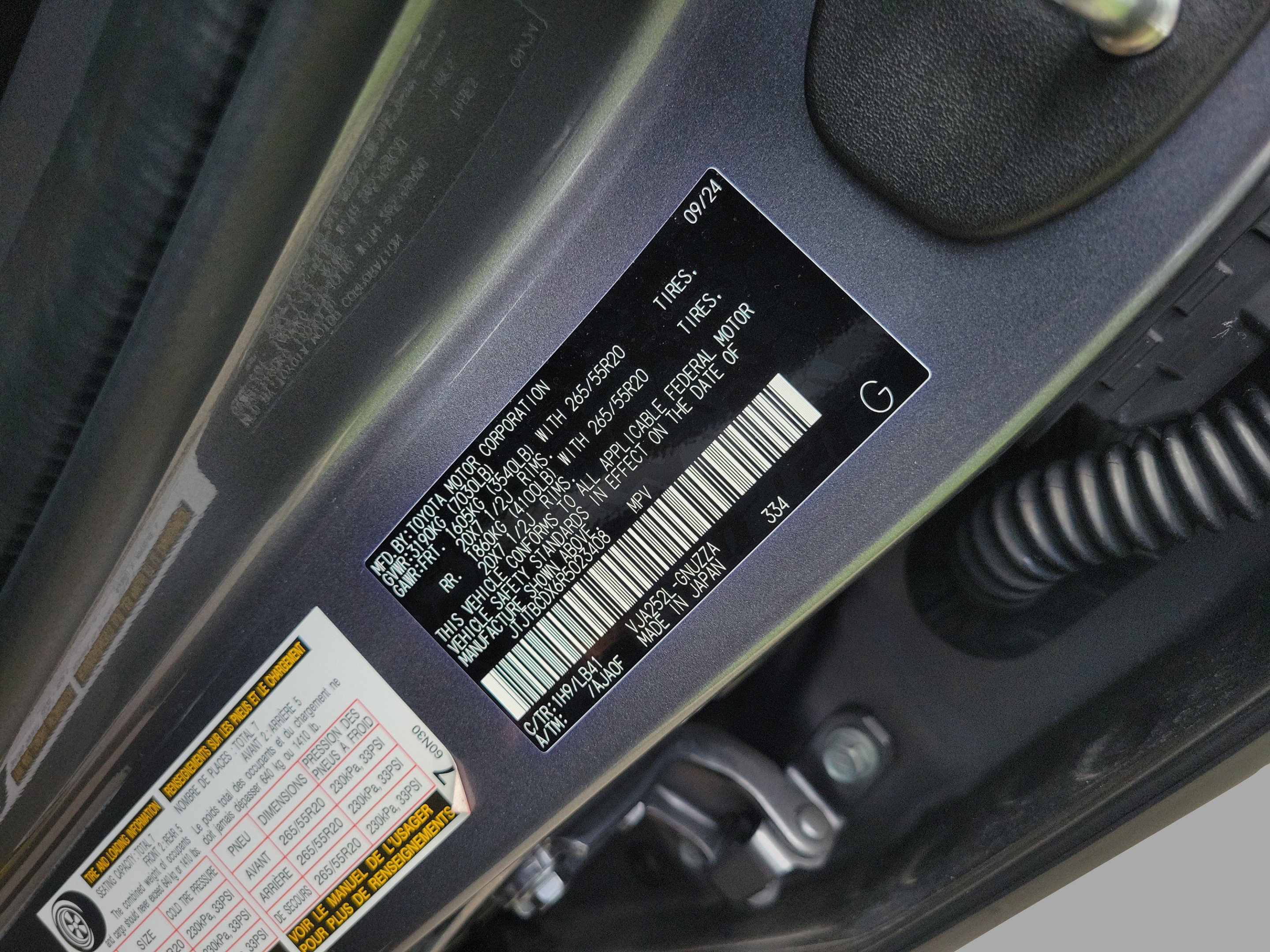 Used 2024 Lexus GX 550 w/ Accessory Package (Z1) AWD/4WD image 32