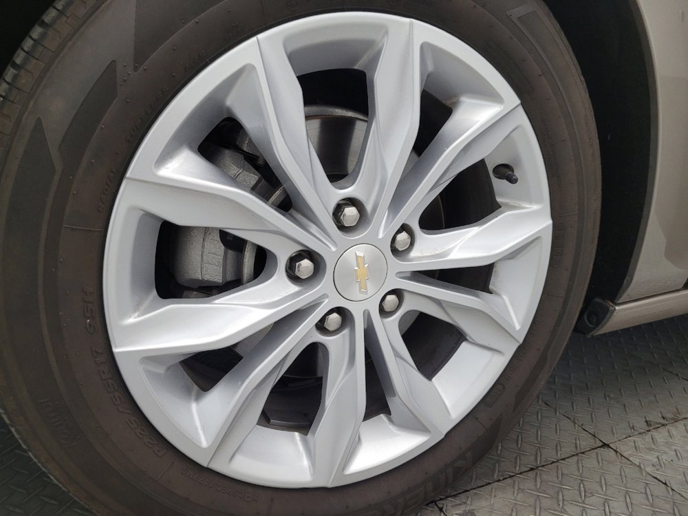 Used 2023 Chevrolet Malibu LT image 31