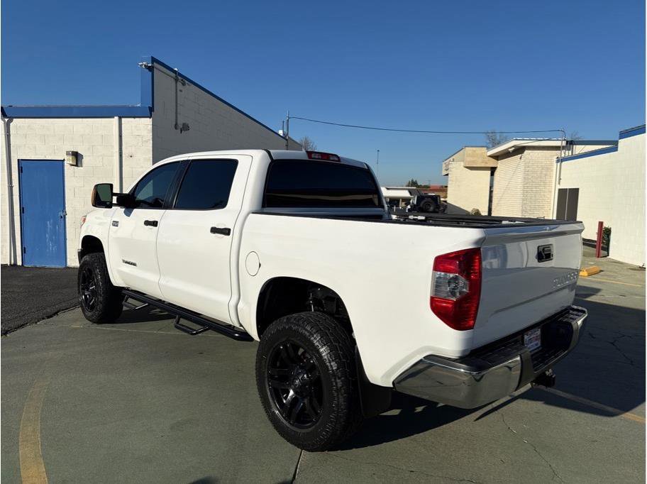 Used 2014 Toyota Tundra SR5 image 9