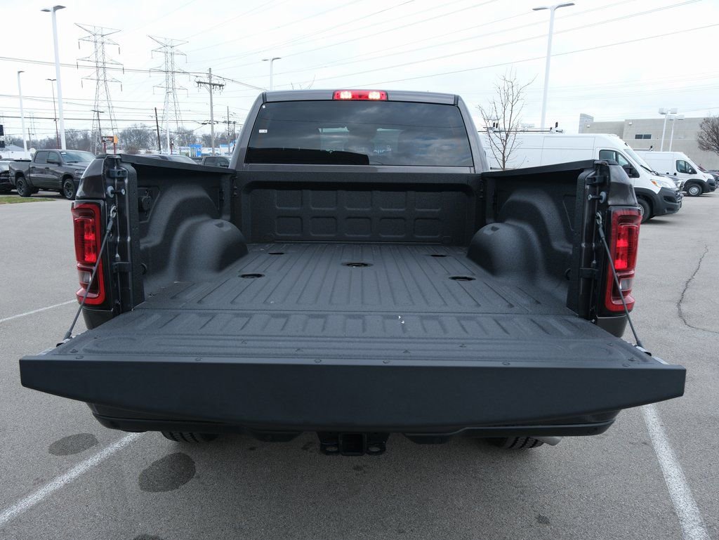 New 2026 RAM 2500 Big Horn AWD/4WD image 32
