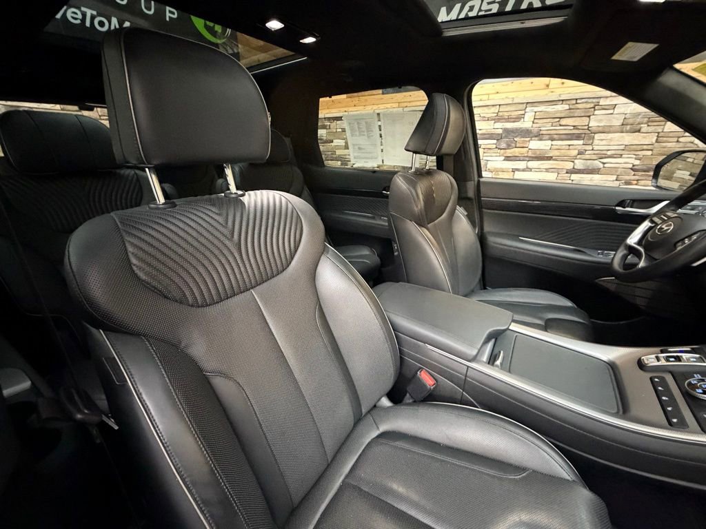Used 2023 Hyundai Palisade Calligraphy w/ Cargo Package image 15
