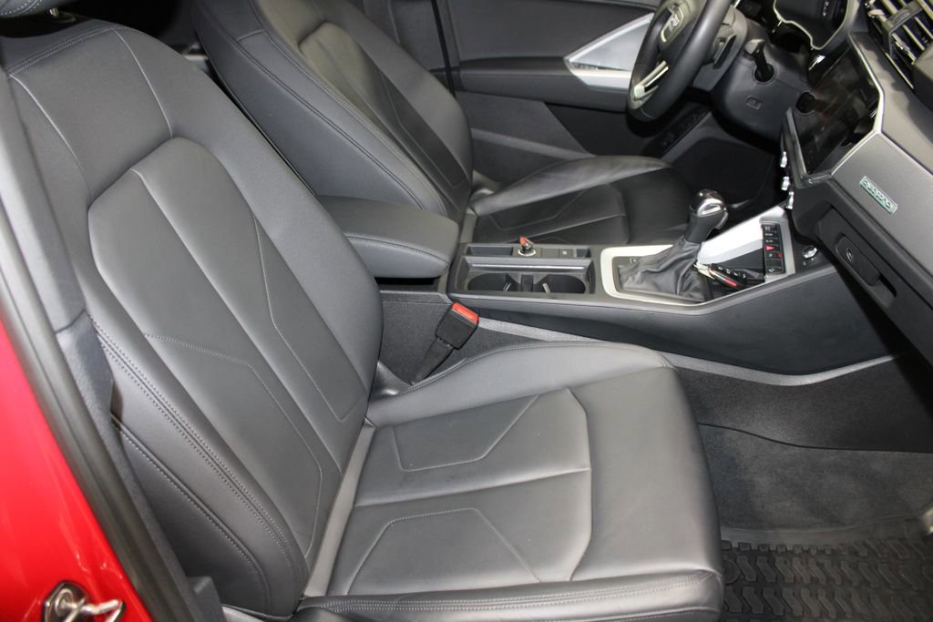 Used 2023 Audi Q3 2.0T Premium Plus w/ Premium Plus Package image 19